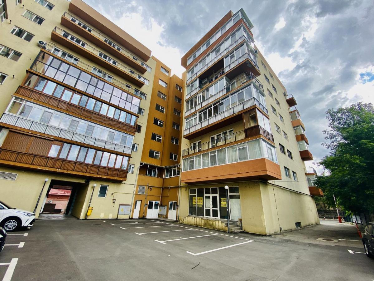 Central & Comfortable Studio Tergovistye Kültér fotó