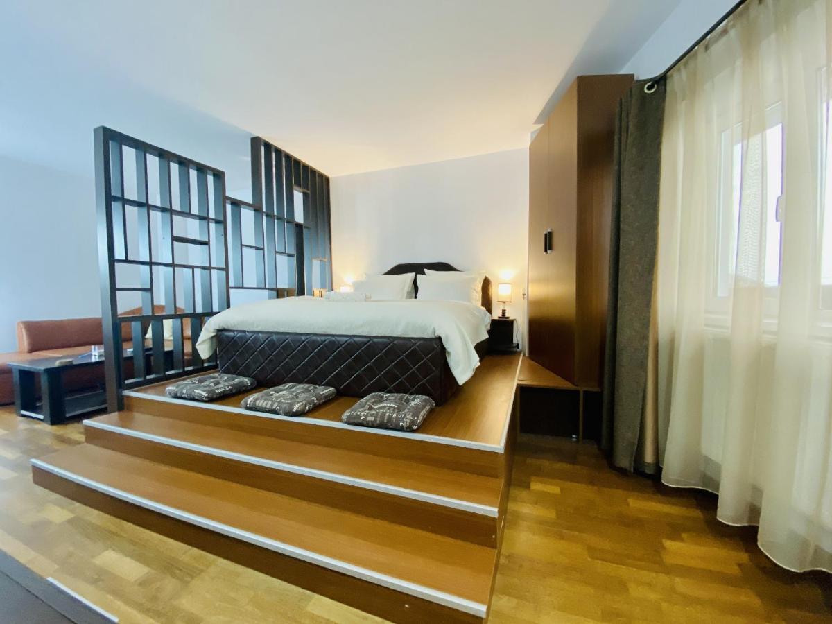 Central & Comfortable Studio Tergovistye Kültér fotó